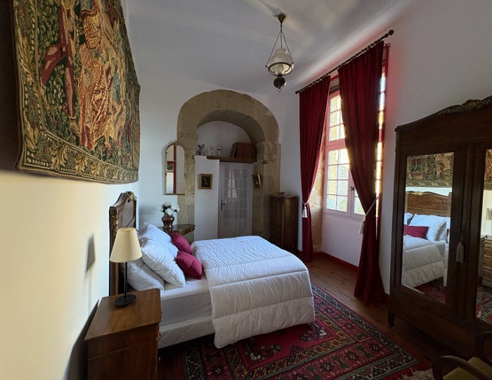 achat vente Château rustique a vendre  , piscine Saint-Ourse  DORDOGNE AQUITAINE
