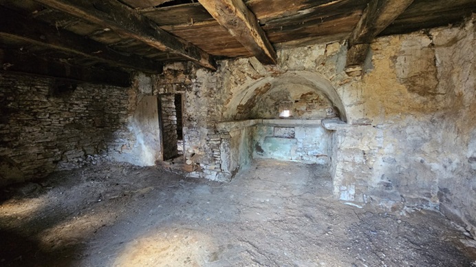 achat vente Ancien Corps de ferme a vendre  à restaurer , dépendances Salvagnac-Cajarc , à 5 km, dans un hameau du Causse AVEYRON MIDI PYRENEES