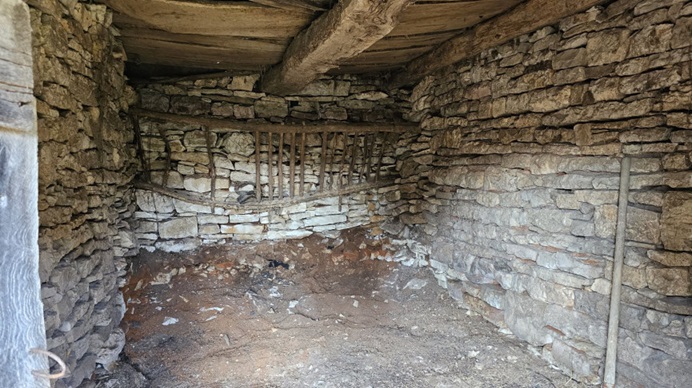 achat vente Ancien Corps de ferme a vendre  à restaurer , dépendances Salvagnac-Cajarc , à 5 km, dans un hameau du Causse AVEYRON MIDI PYRENEES