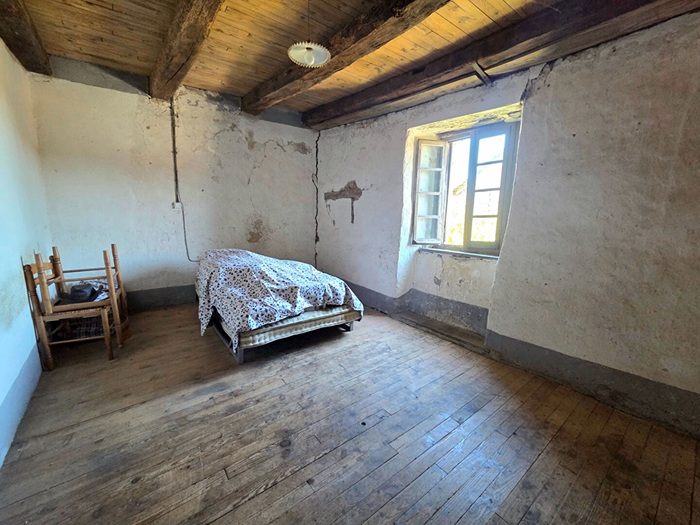 achat vente Ancien Corps de ferme Authentique a vendre  à restaurer , dépendances, four à pain Cabanès , à 30 min de Rodez AVEYRON MIDI PYRENEES