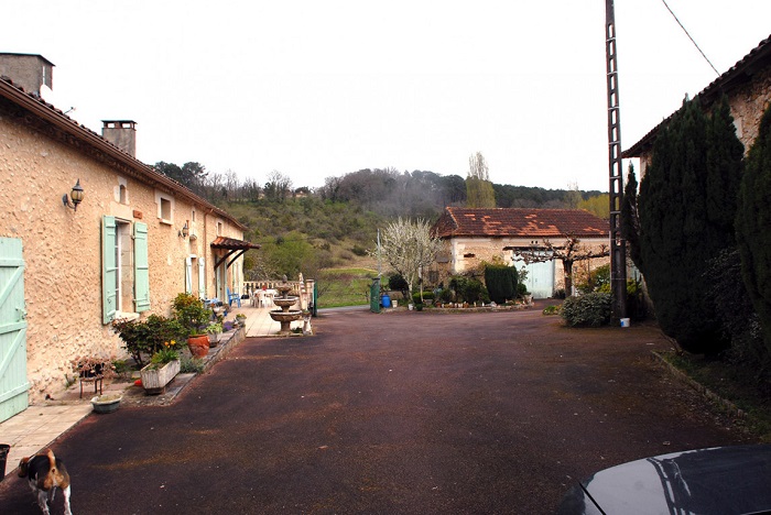 achat vente Corps de ferme a vendre  , piscine Entre Périgueux et Mussidan  DORDOGNE AQUITAINE