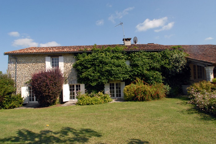 achat vente Propriété rustique a vendre  , dépendances Bertric Burée  DORDOGNE AQUITAINE