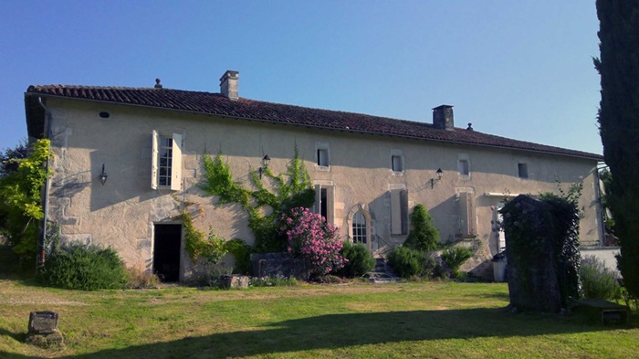 achat vente Chartreuse a vendre  , piscine, puits Verteillacois , en lisière d’un petit hameau DORDOGNE AQUITAINE