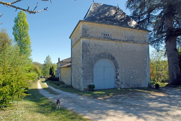 achat vente Propriété a vendre  , dépendances, piscine intérieure, maison d'amis Villetoureix , sans voisinage immédiat DORDOGNE AQUITAINE
